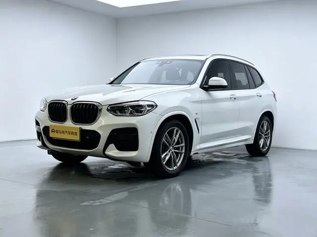 BMW BMW X3 xDrive25i M sports suit