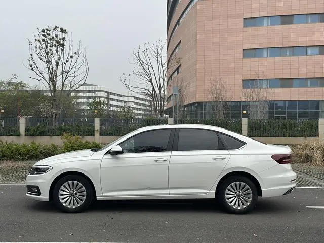 Volkswagen Lavida 1.5L automatic comfort version