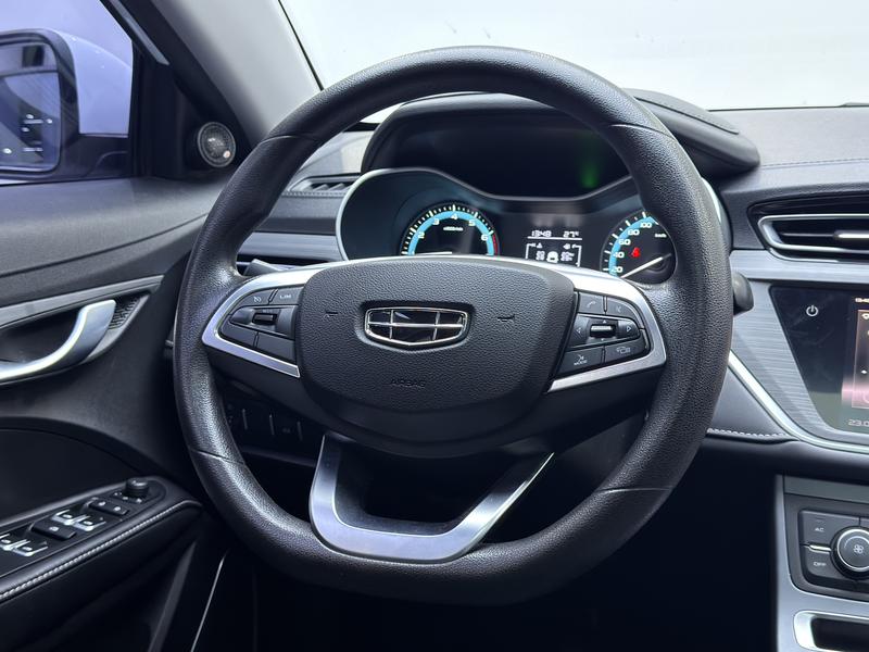 Geely Emgrand 2021