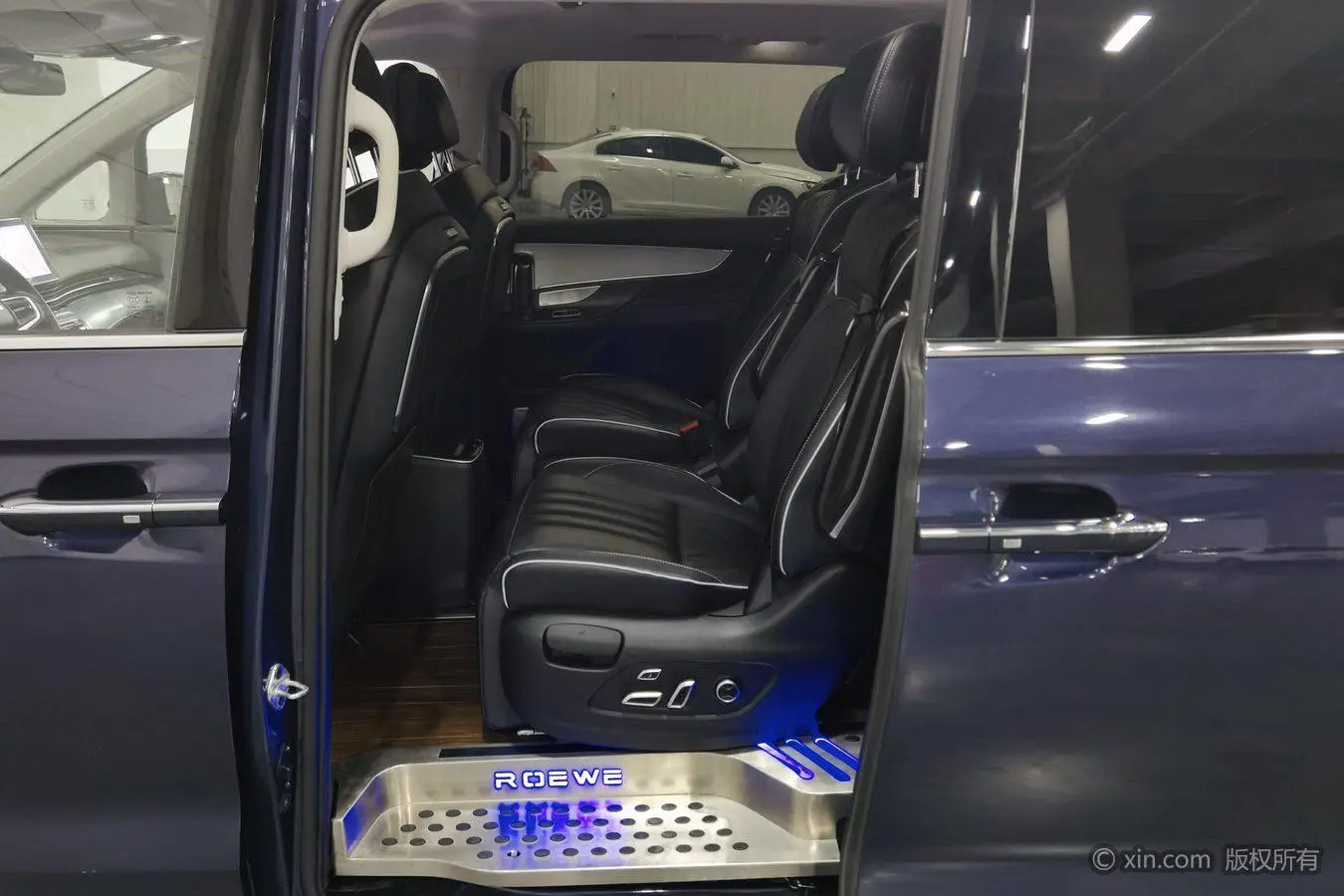 Roewe Roewe iMAX8 400TGI Supreme Series Premium Edition