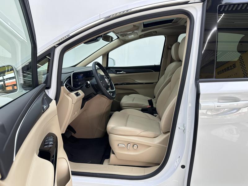 Buick Buick GL8 PHEV 2025