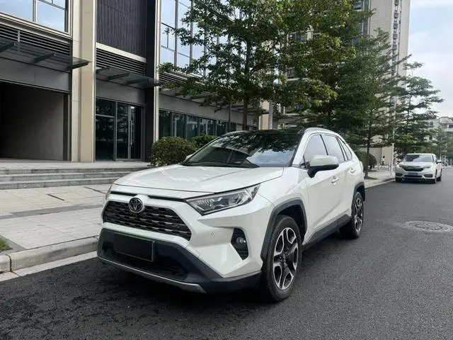 TOYOTA RAV4 Rongfang 2.0L CVT two-wheel drive premium edition