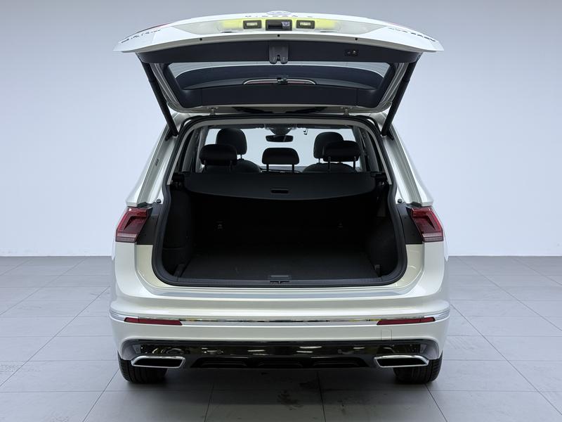 Volkswagen Tiguan L PHEV 2021