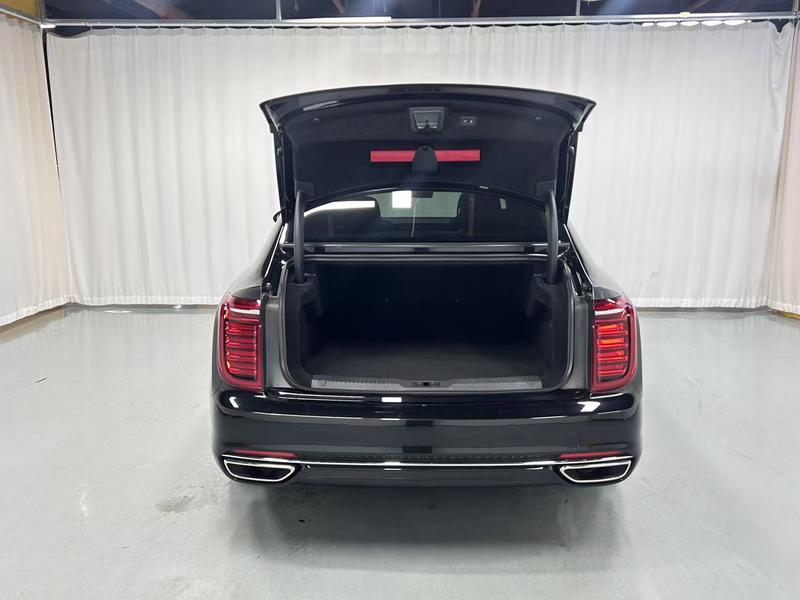 Hongqi Red Flag H9 2020