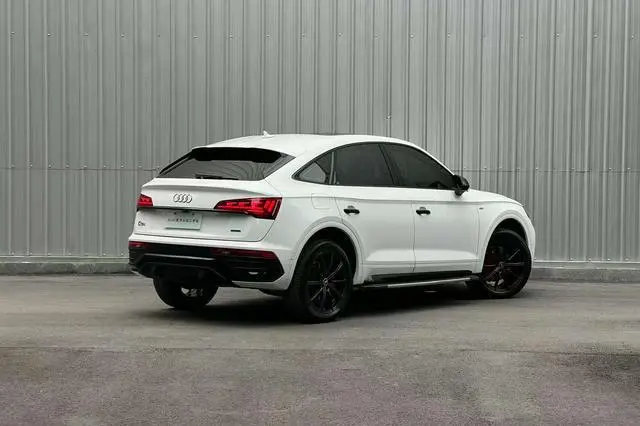 Audi Audi Q5L Sportback 45 TFSI Premium selection
