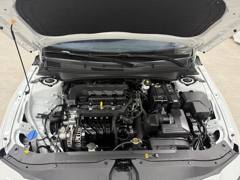 Hyundai Elantra 2023