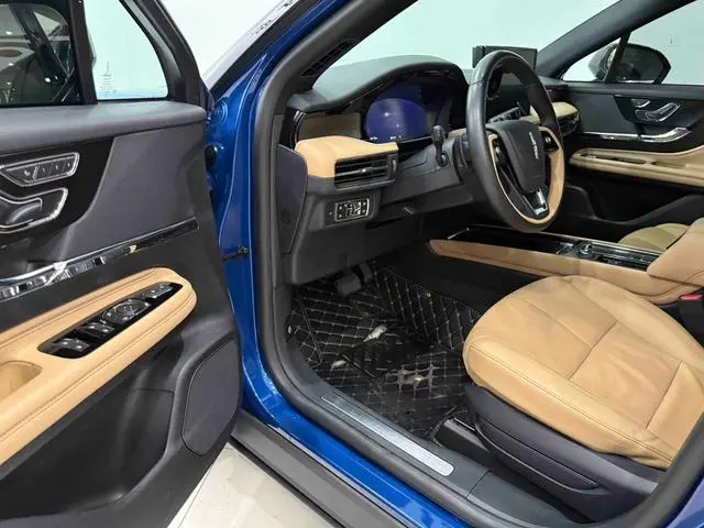 Lincoln Adventurer 2.0T two-wheel drive Zunya edition