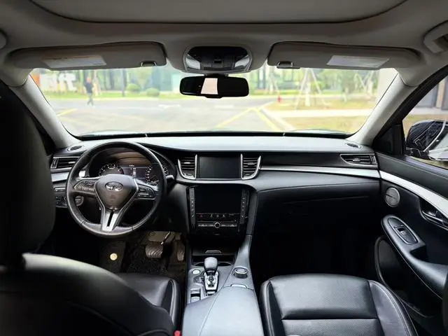 Infiniti Infiniti QX50 2.0T four-wheel drive smart version