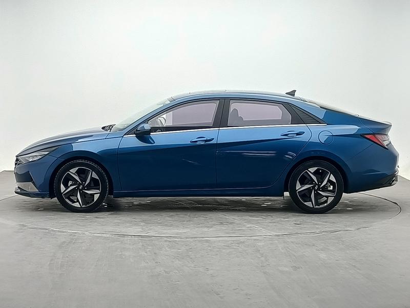 Hyundai Elantra 2021