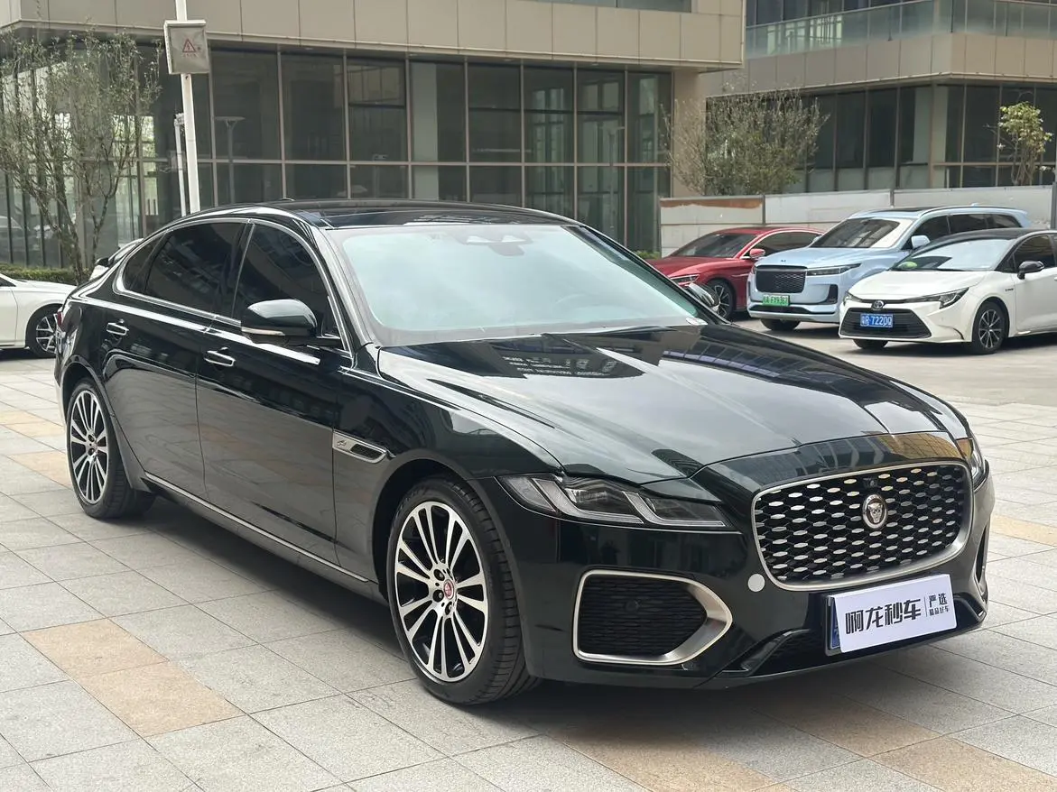 Jaguar Jaguar XFL 2.0T P250 two-wheel drive Exclusive Deluxe Edition