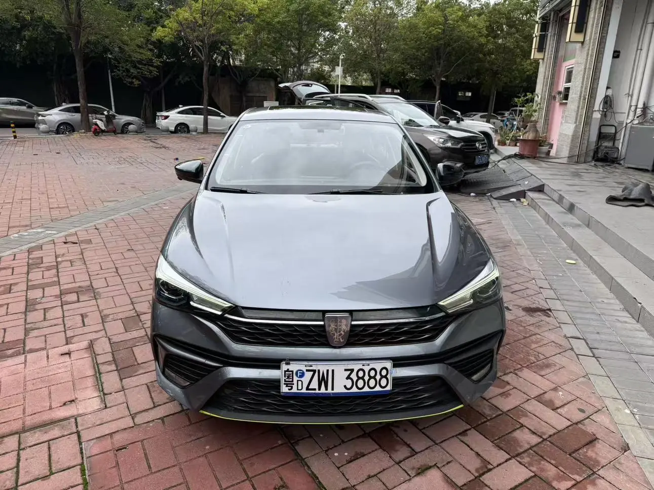Roewe Roewe i5 Facelift 1.5L CVT Diamond edition
