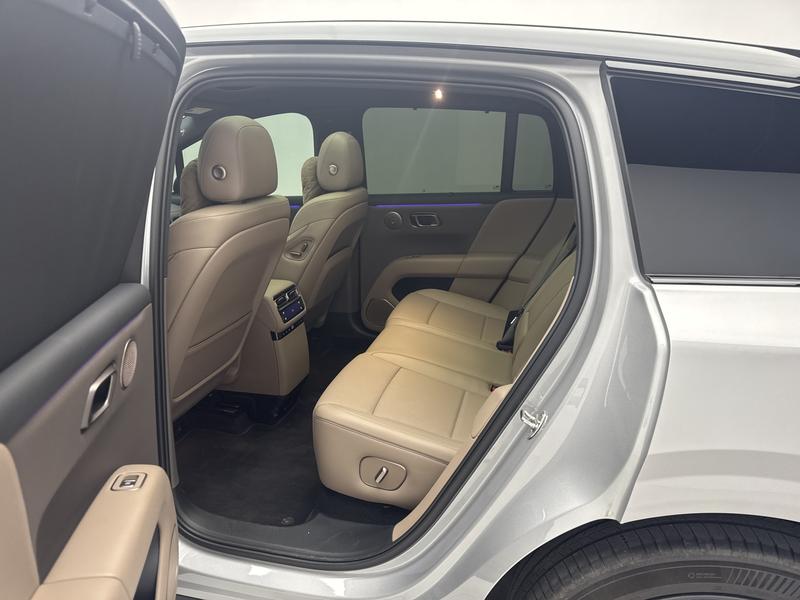 Li Auto Ideal i6 2025