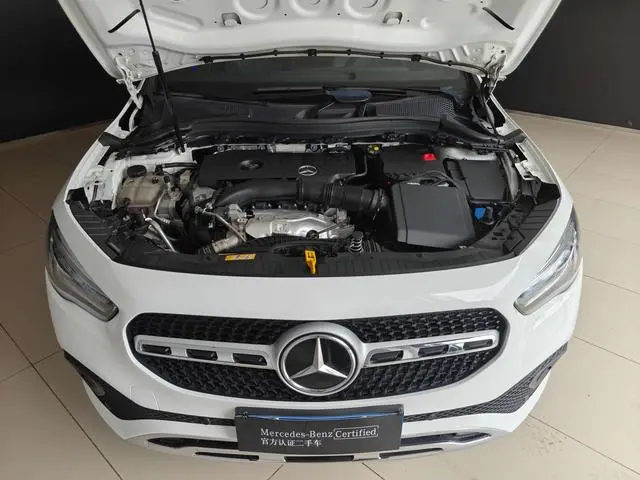 Mercedes-Benz Mercedes-Benz GLA GLA 220