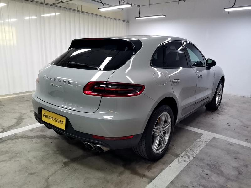 Porsche Macan 2016
