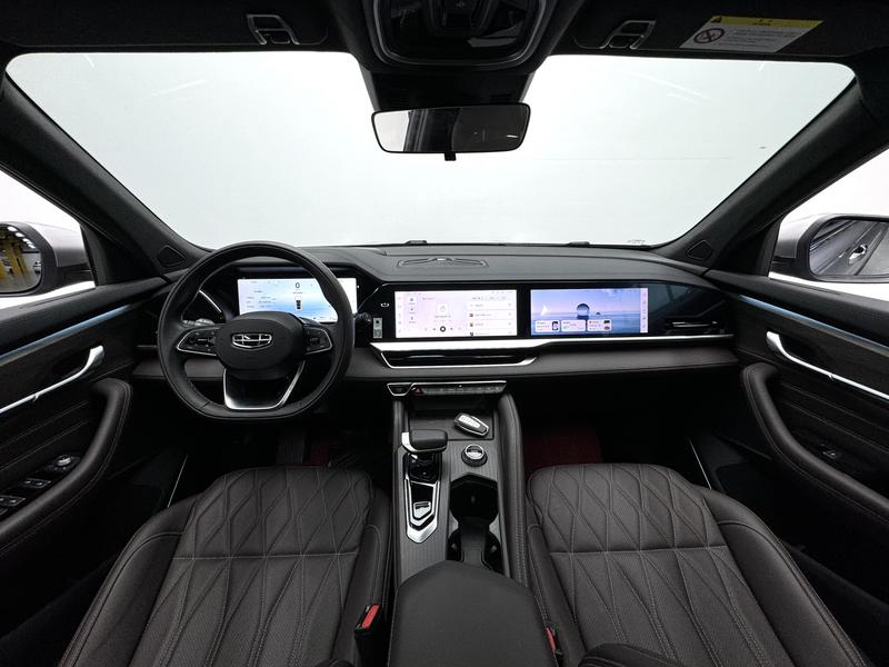 Geely Emgrand L 2025