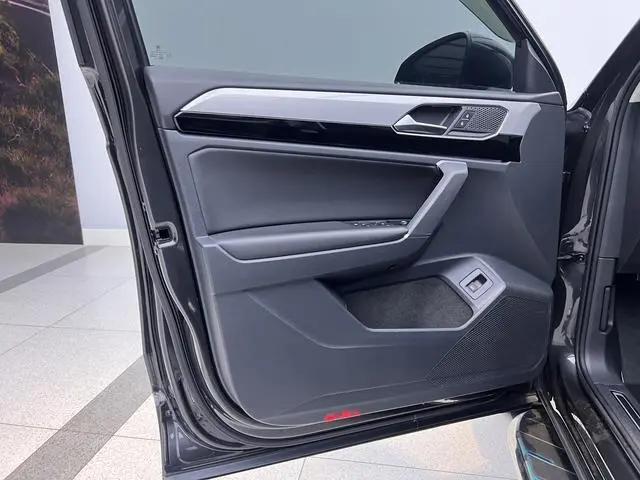 Volkswagen Tanyue 330TSI two-wheel drive luxury Smart edition Plus