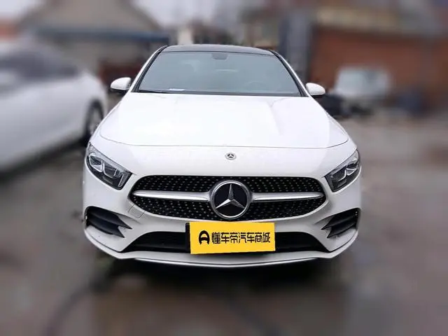 Mercedes-Benz Mercedes-Benz A-class Second facelift A 200 L sports sedan fashion version