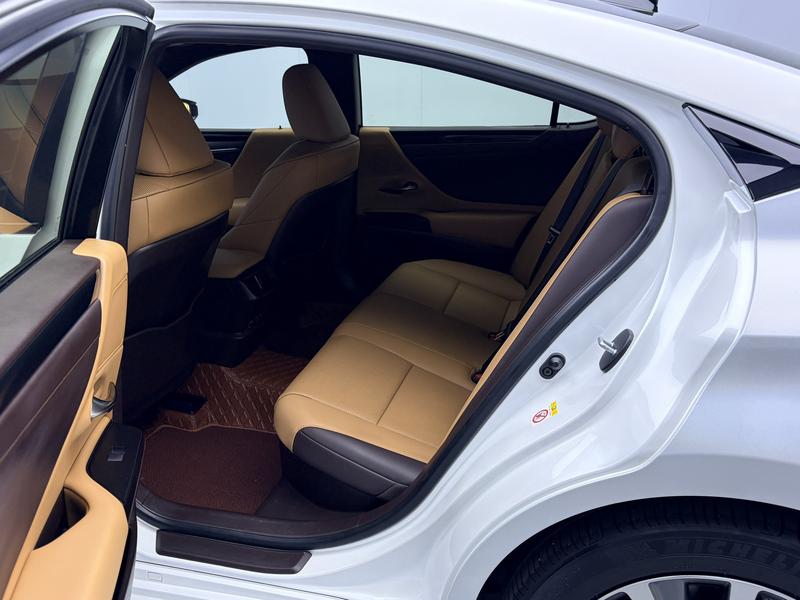 Lexus Lexus ES 2018