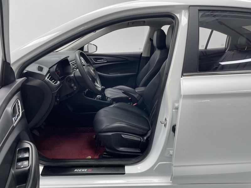 Roewe Roewe i5 2020