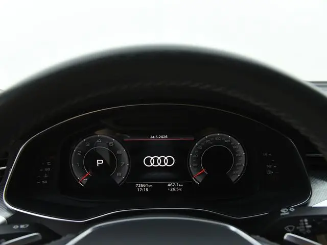 Audi Audi A7L 45 TFSI quattro S-line see far type Yao black suit