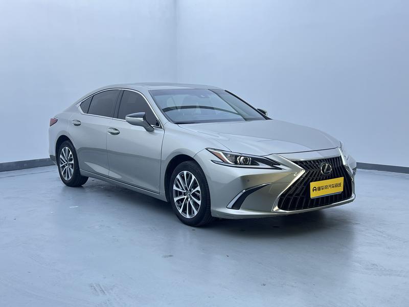 Lexus Lexus ES 2022
