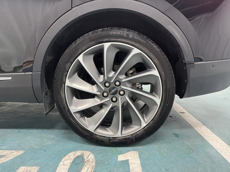 Lincoln Voyager 2021
