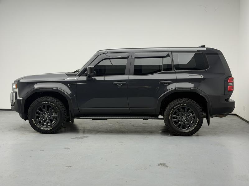 Toyota Prado 2024