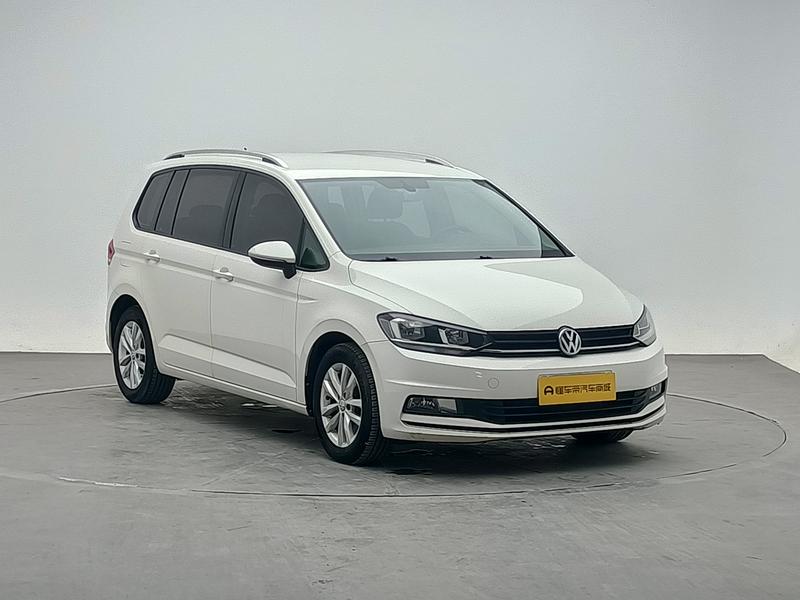 Volkswagen Touran L 2016