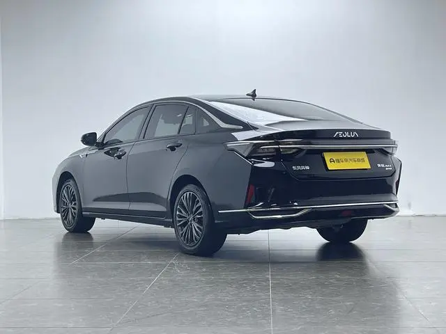 Dongfeng Fengshen Yi Hyun MAX 1.5T Super Cool Trendy Dad Version