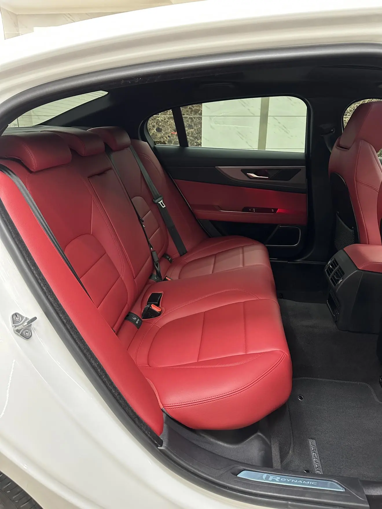 Jaguar Jaguar XEL 2.0T 250PS R-DYNAMIC S Enterprising Sports Edition