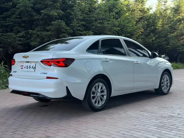 Chevrolet Cruze 1.5L Dual Clutch Enjoy Edition