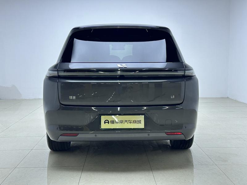 Li Auto Ideal L8 2023