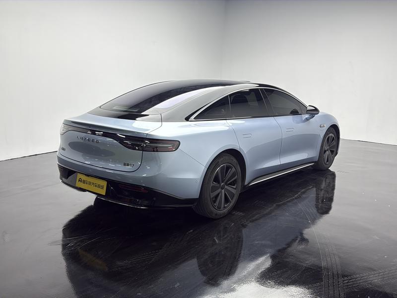 Luxeed Zhijie S7 2024