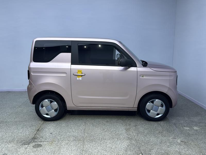 Geely Galaxy panda 2023