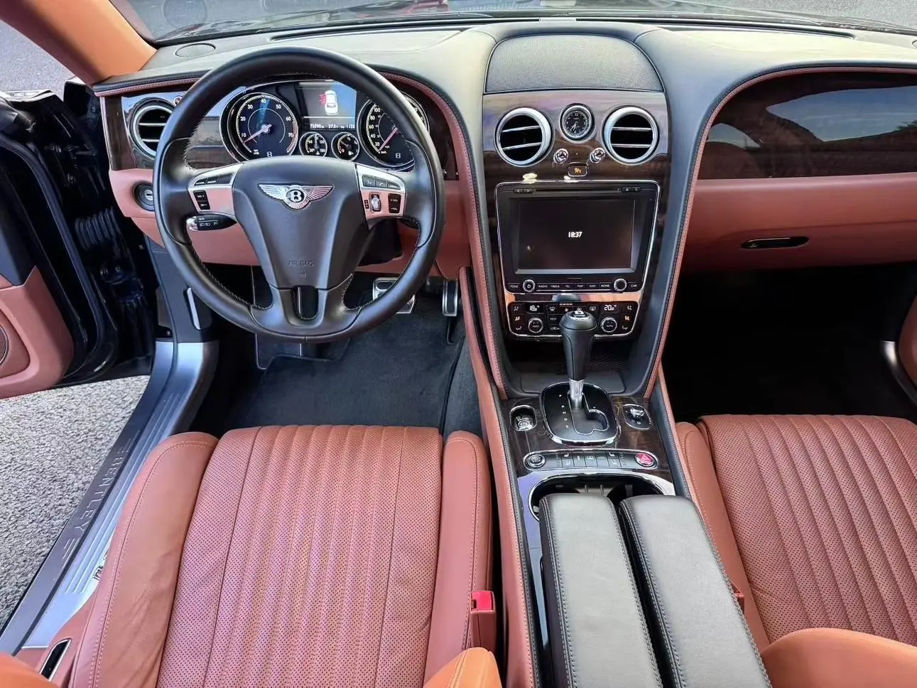 Bentley Flying 4.0T V8 Standard Edition