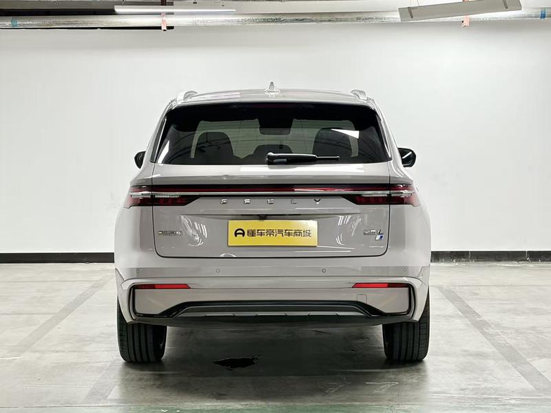 Geely Emgrand L 2024