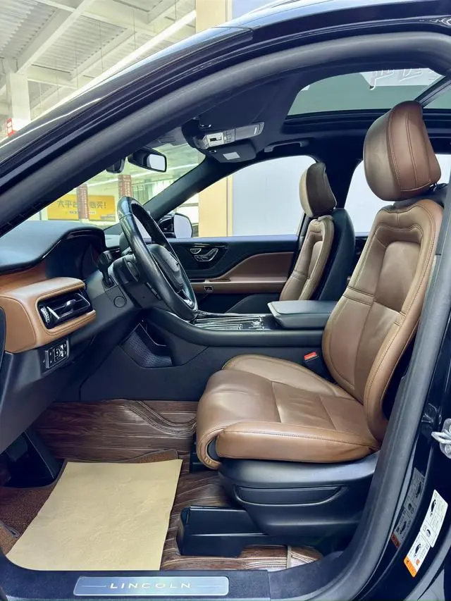 Lincoln Flying home 3.0T V6 four-wheel drive Zunya edition