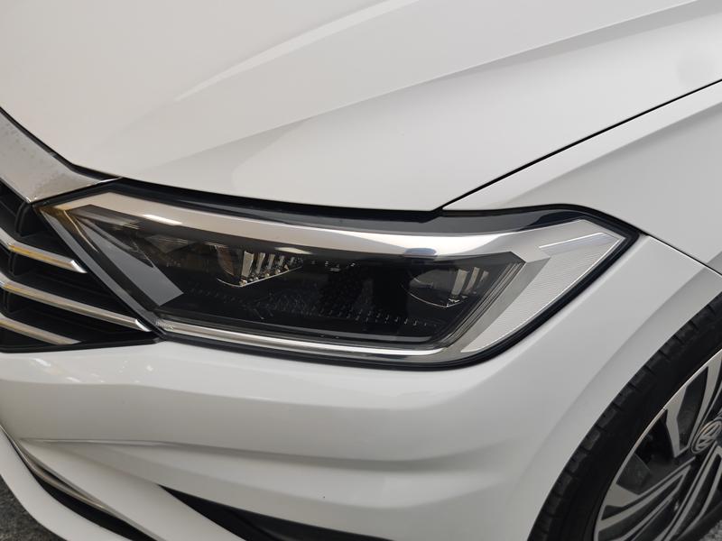 Volkswagen Sagitar 2022