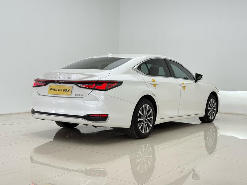 Lexus Lexus ES 2025