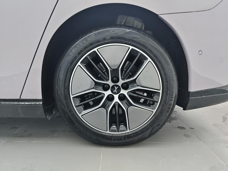XPeng Xiaopeng P7 2023