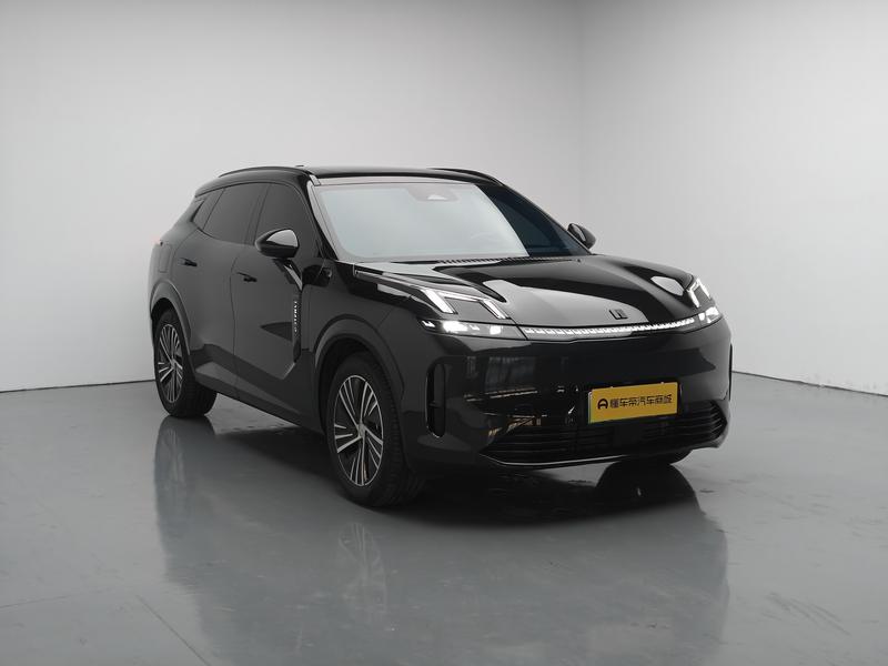 Lynk & Co Lynk&Co 08 EM-P 2025