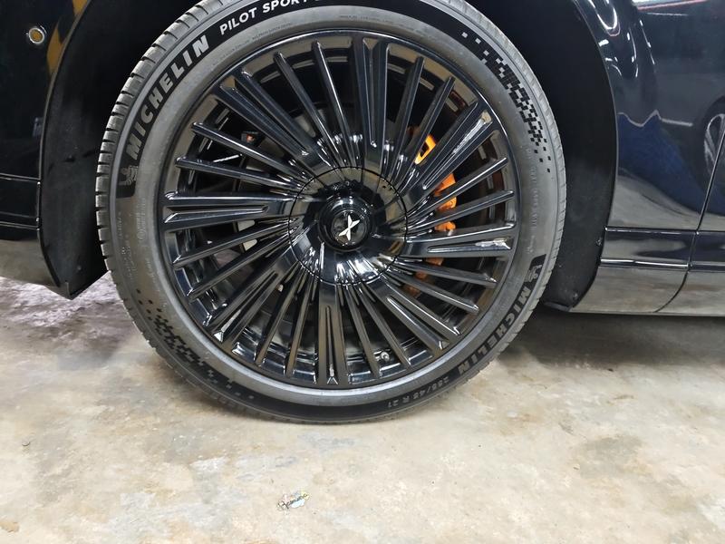 XPeng Xiaopeng G9 2025