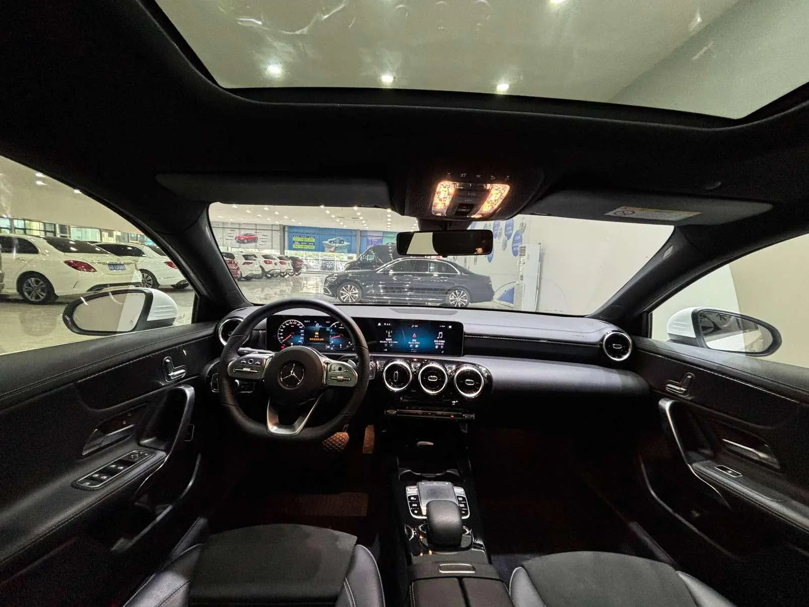 Mercedes-Benz Mercedes-Benz A-class A 200 L sports sedan