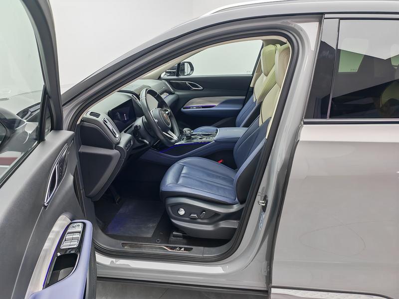 Hongqi Hongqi HS3 2023