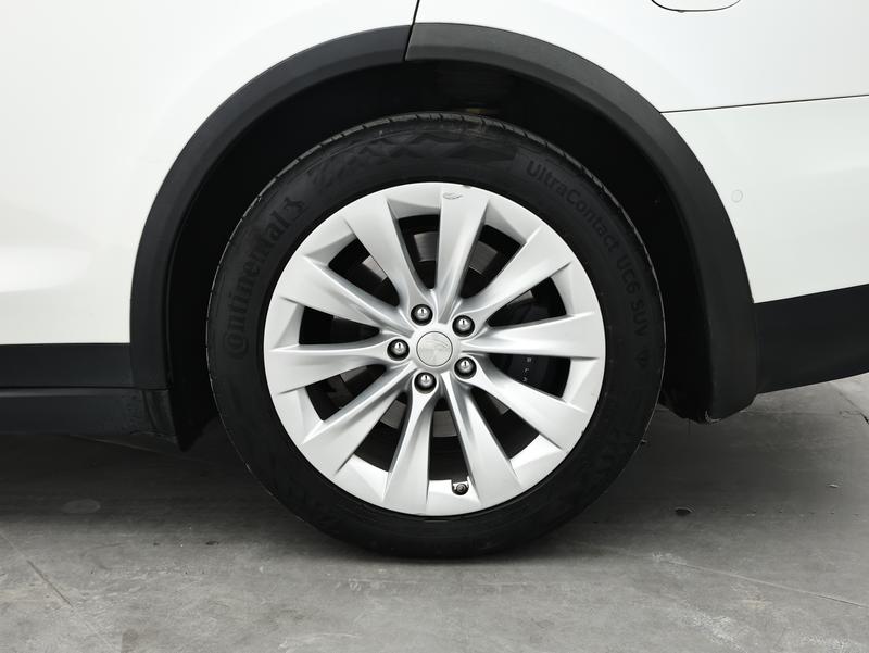 Tesla Model X 2017