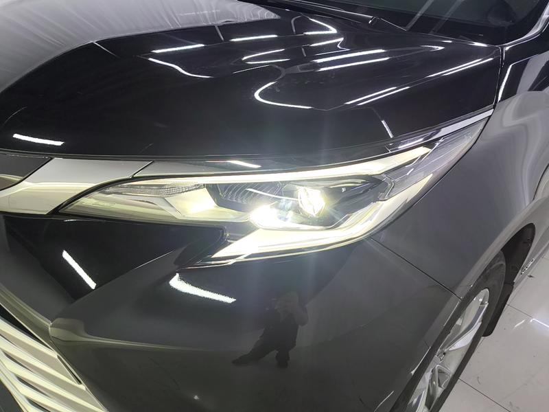 Toyota Sienna 2024