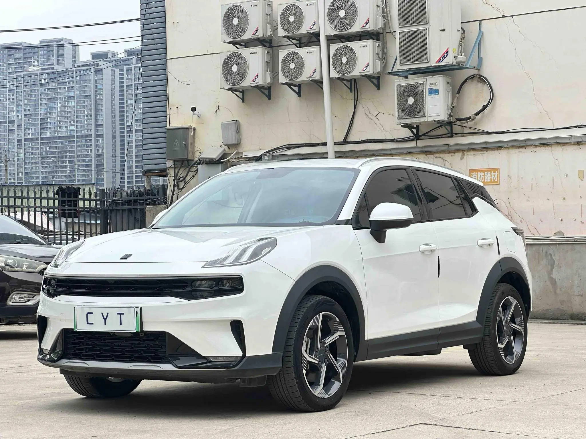 LYNK & CO Lynk & Co. 06 EM-P 84KM battery life version Pro