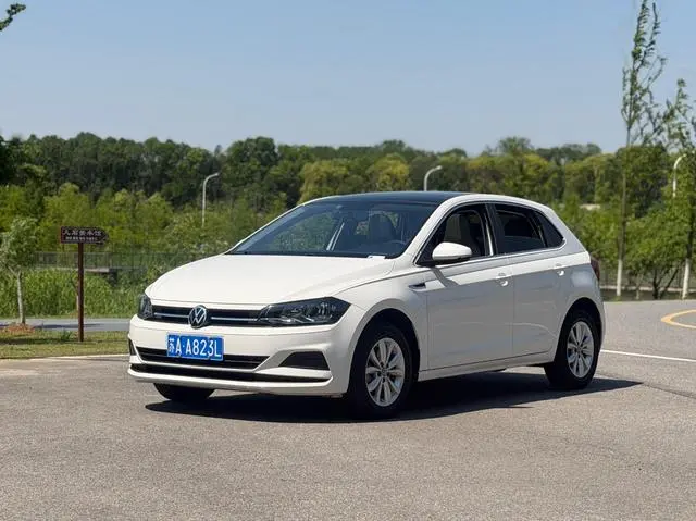 Volkswagen Polo Plus 1.5L automatic colorful technology version
