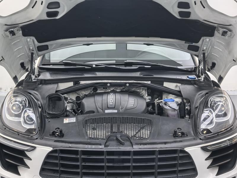 Porsche Macan 2016