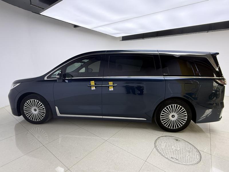Voyah Lantu Dreamer PHEV 2025